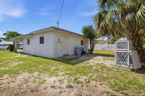 Tiny photo for 401 SE 1st Avenue, Pompano Beach, FL 33060 (MLS # B26050918)
