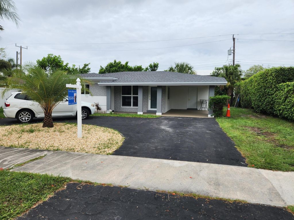 Photo of 401 SE 1st Avenue, Pompano Beach, FL 33060 (MLS # B26050918)