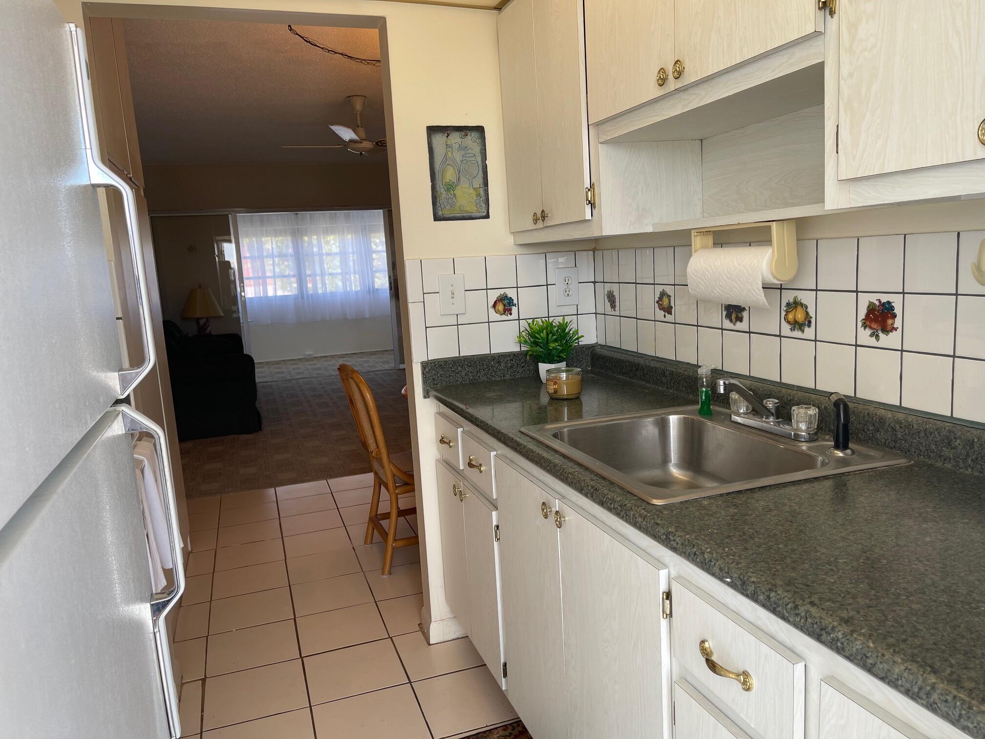 1117 Lake Terrace F-210