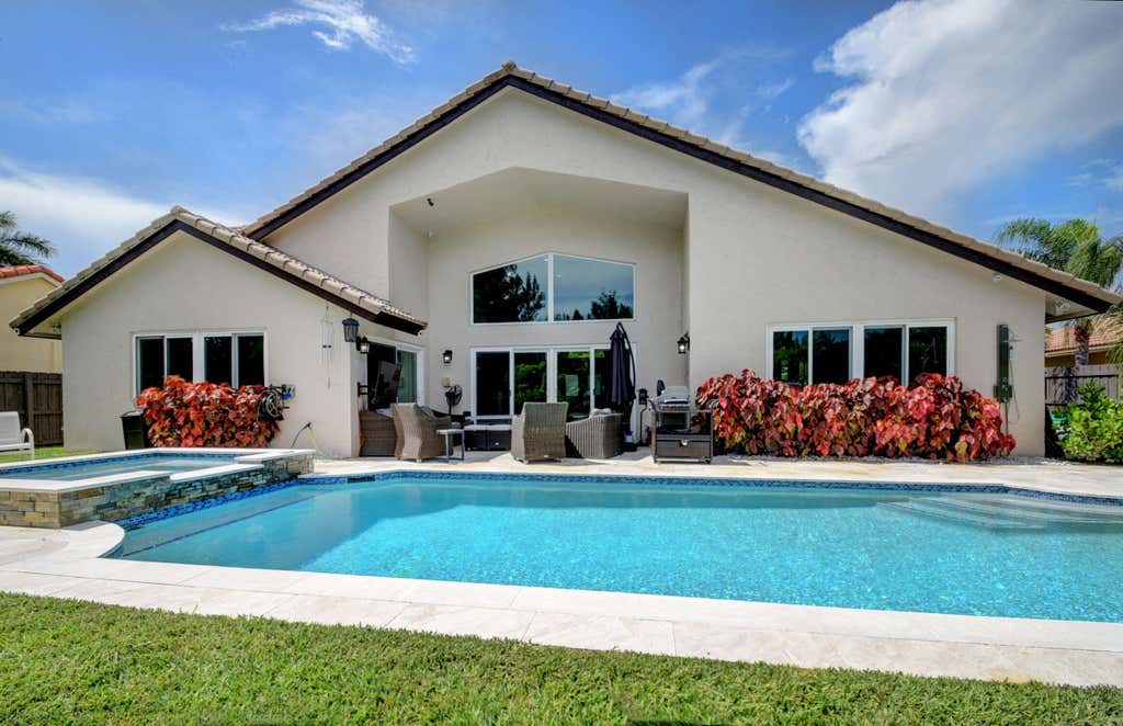 Photo of 5598 Aspen Ridge Circle, Delray Beach, FL 33484 (MLS # R11029381)