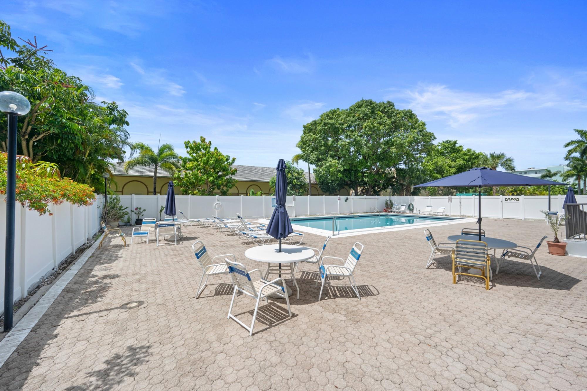1301 NE 7th St 113