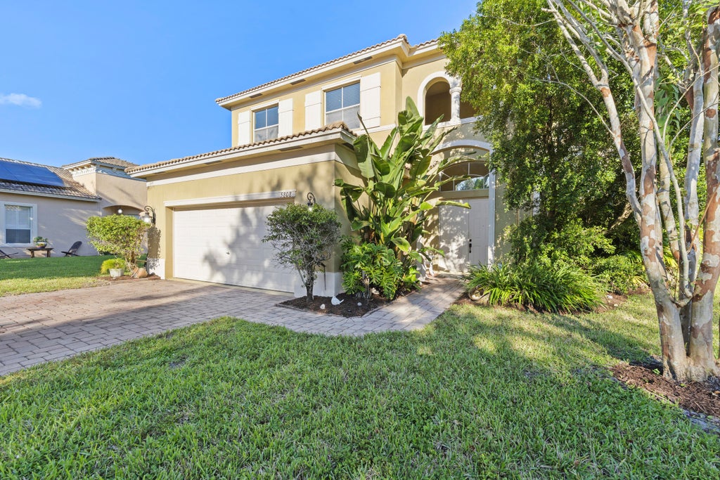 Photo of 5808 SPRING LAKE Terrace, Fort Pierce, FL 34951 (MLS # B26081784)