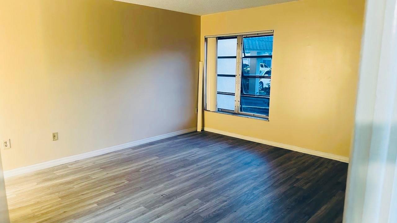 The Manors Of Inverrary I - Residential Lease