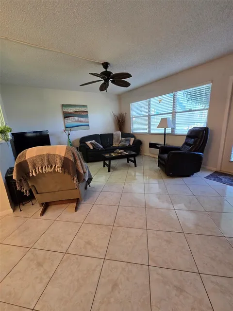 333 Oakridge S Unit 333, Deerfield Beach, FL 33442 - MLS#: F10476988