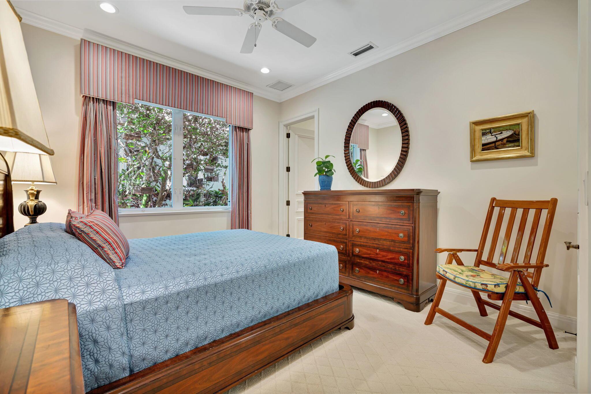 HARBOUR ISLES - Residential