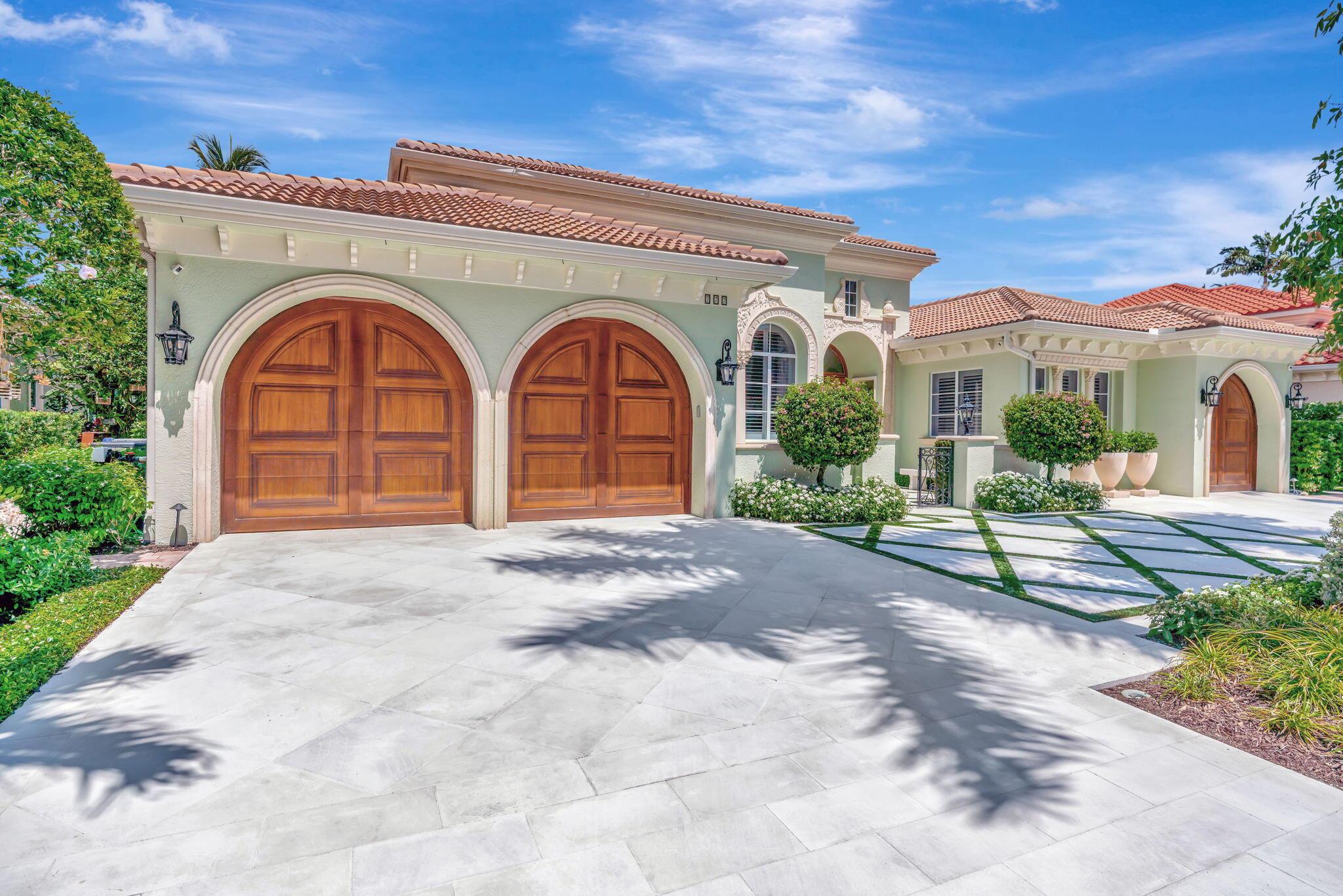 777 Harbour Isle Court