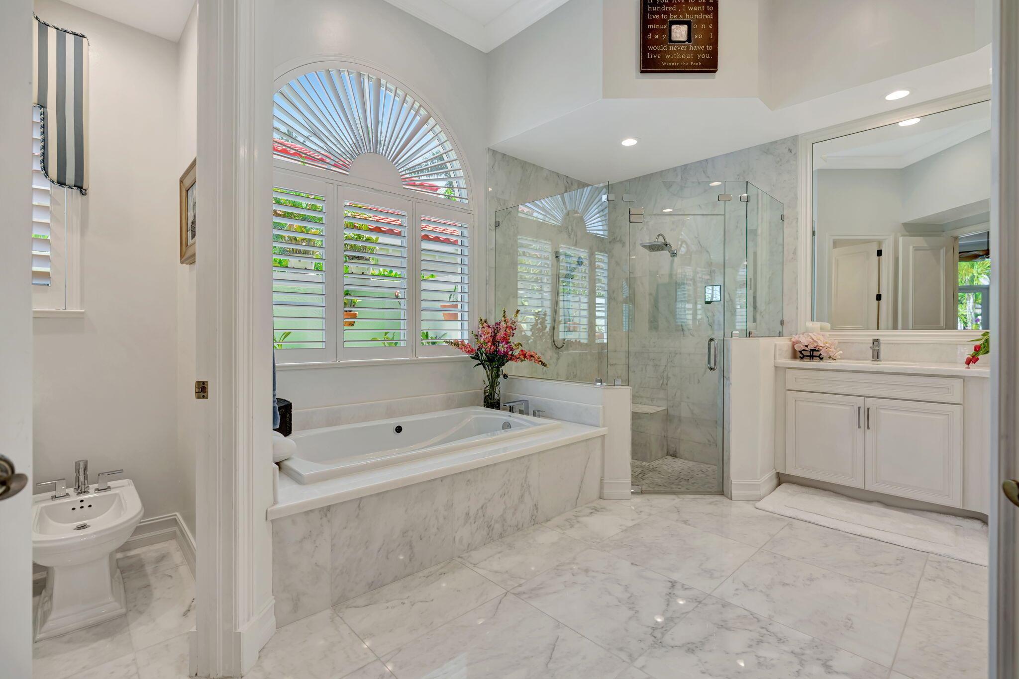 HARBOUR ISLES - Residential