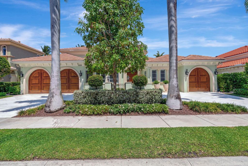Photo of 777 Harbour Isle Court, North Palm Beach, FL 33410 (MLS # R11125952)