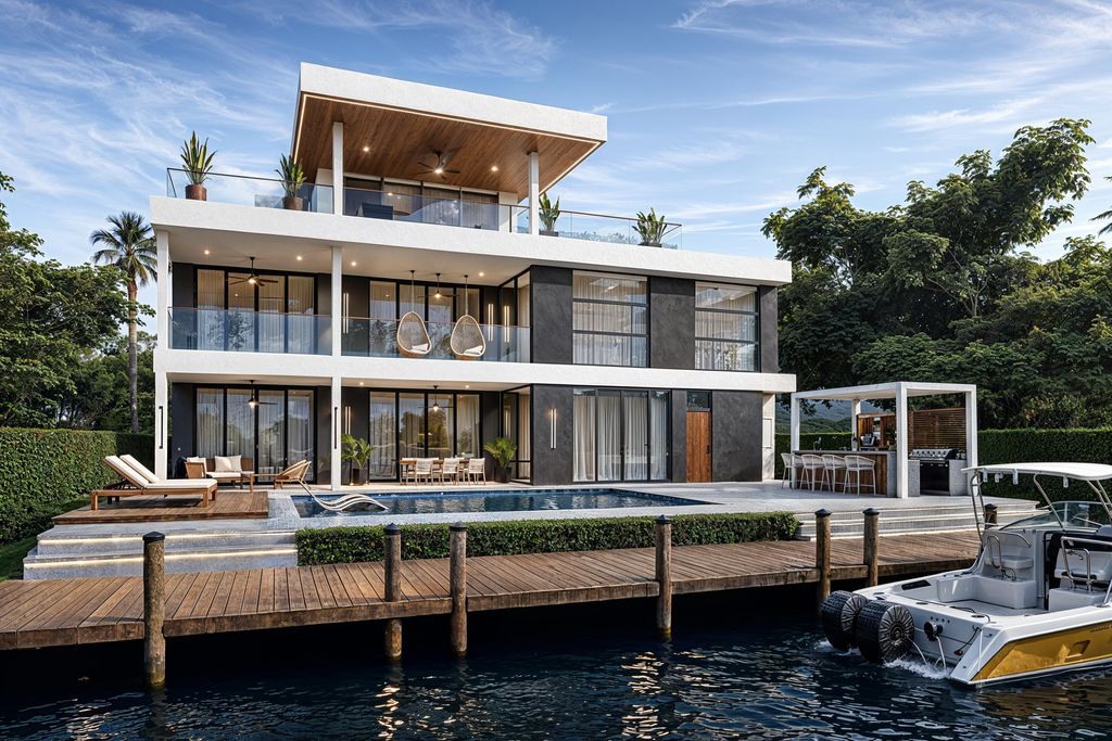 Photo of 2520 Delmar Place, Fort Lauderdale, FL 33301 (MLS # B26003169)