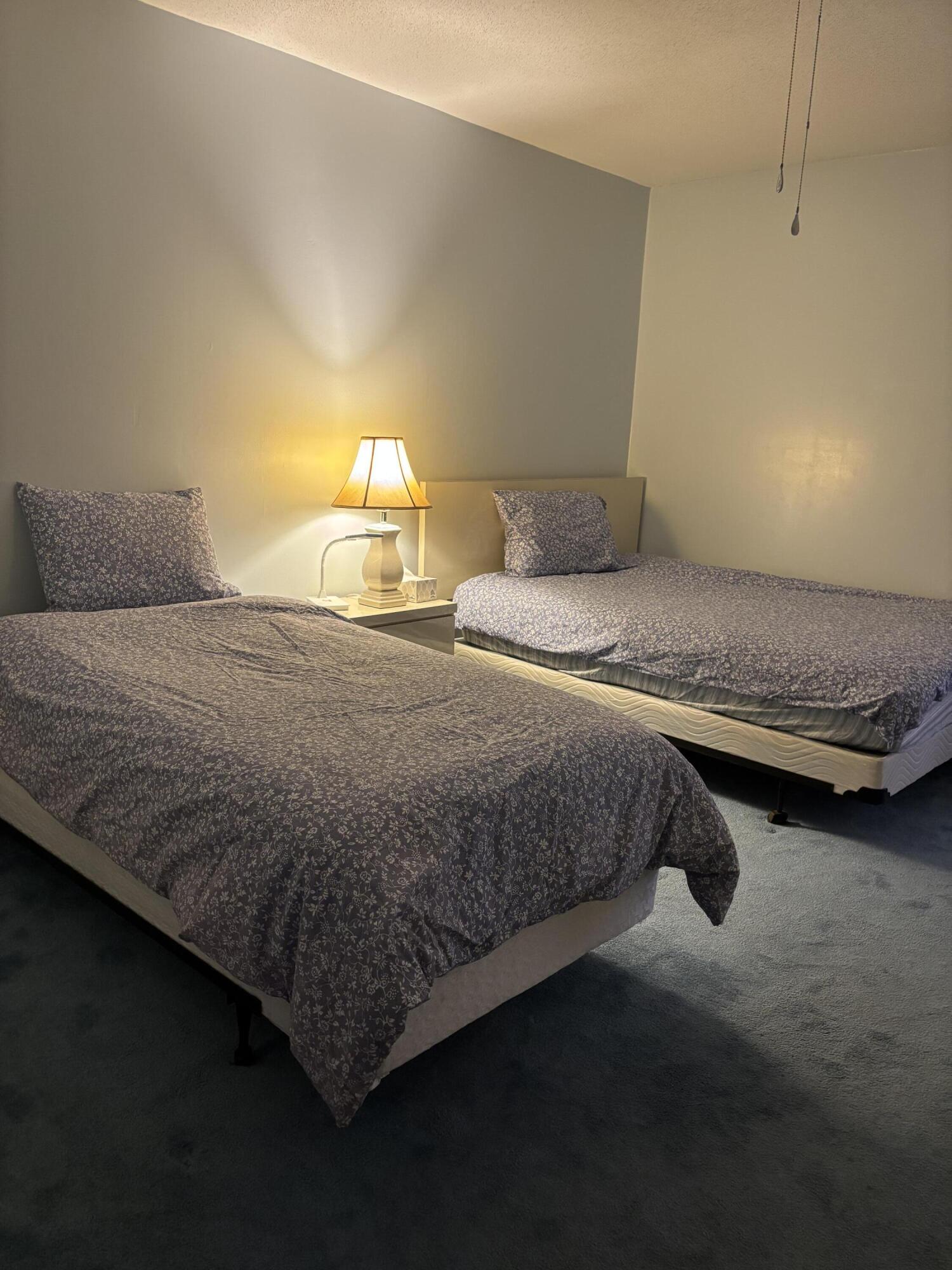 GOLFS EDGE CONDOS A THRU G - Residential