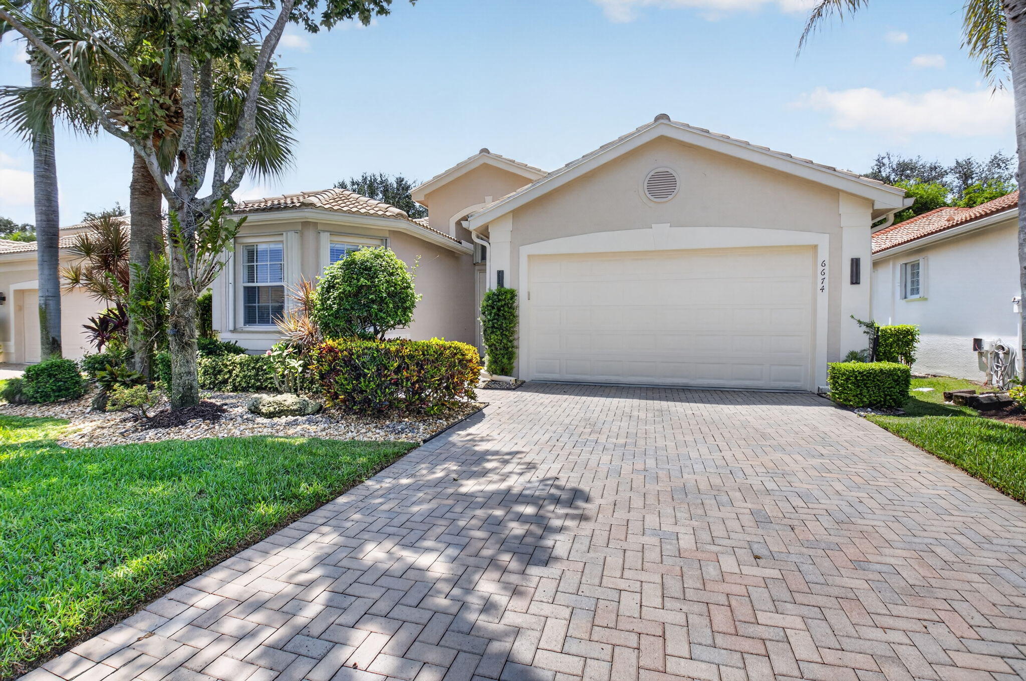 6674 Camarillo Terrace Lane