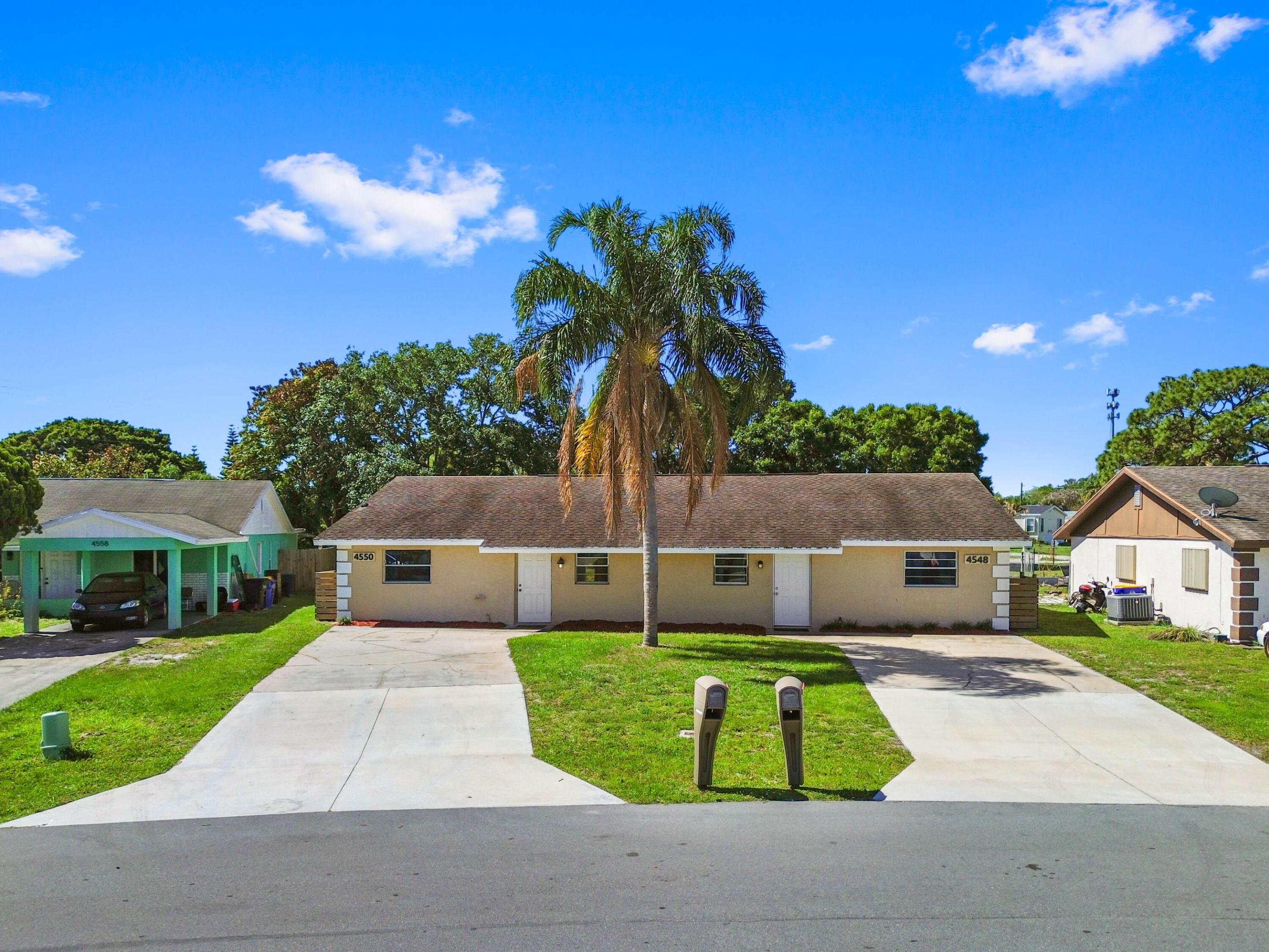 PORT SALERNO VILLAGE - Residential