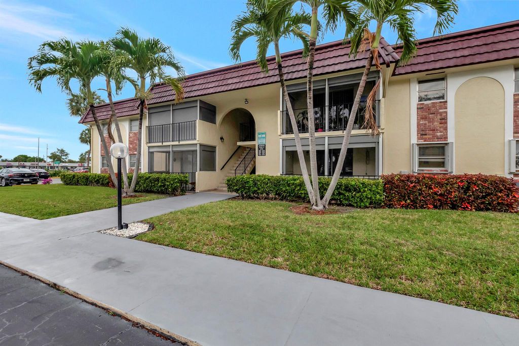 Photo of 22805 SW 66th Avenue #105, Boca Raton, FL 33428 (MLS # R10928174)