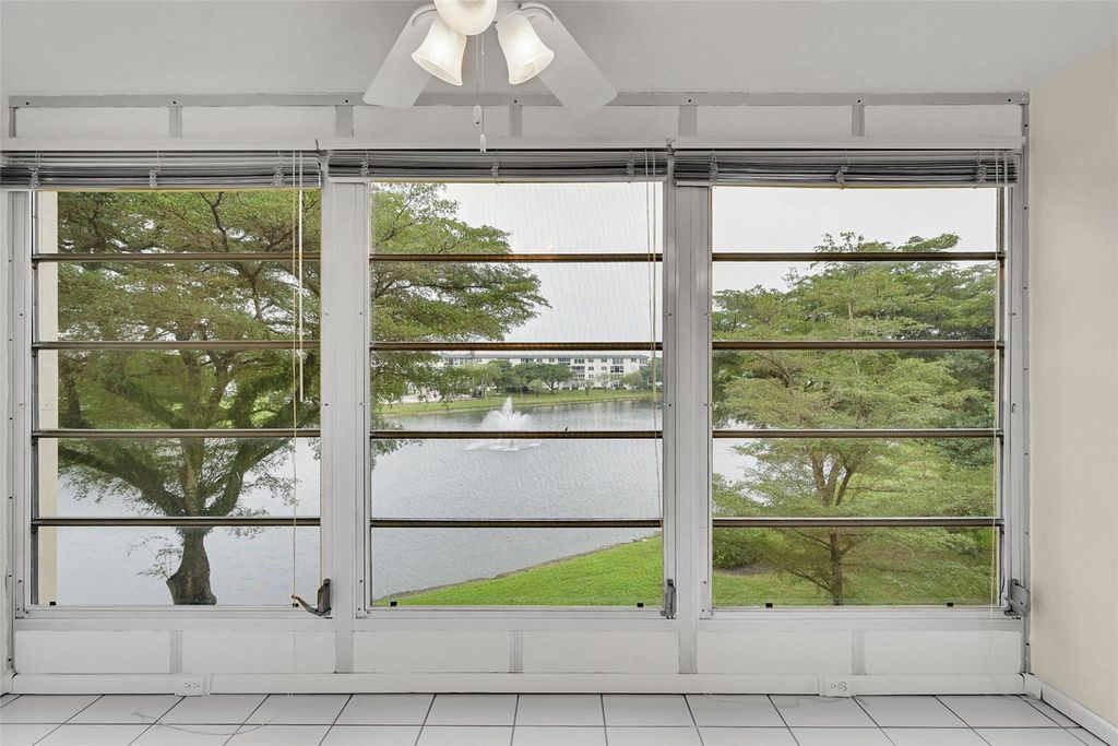 listing image 0