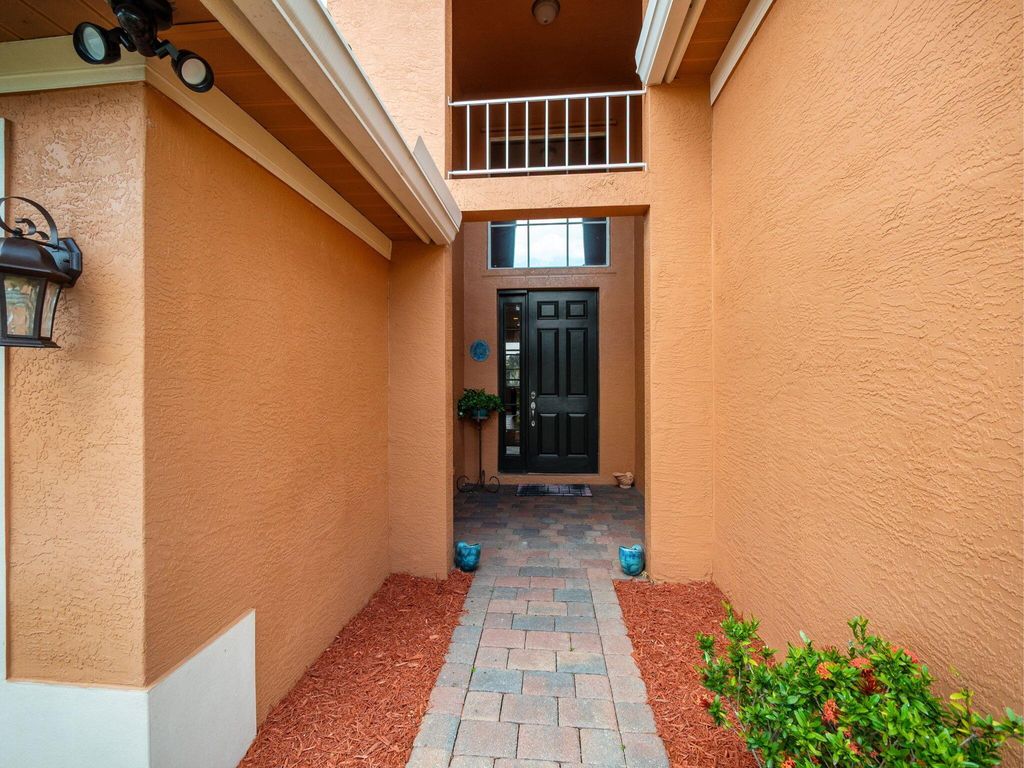 Photo of 312 NW Somerset Circle, Port Saint Lucie, FL 34983 (MLS # R11088274)