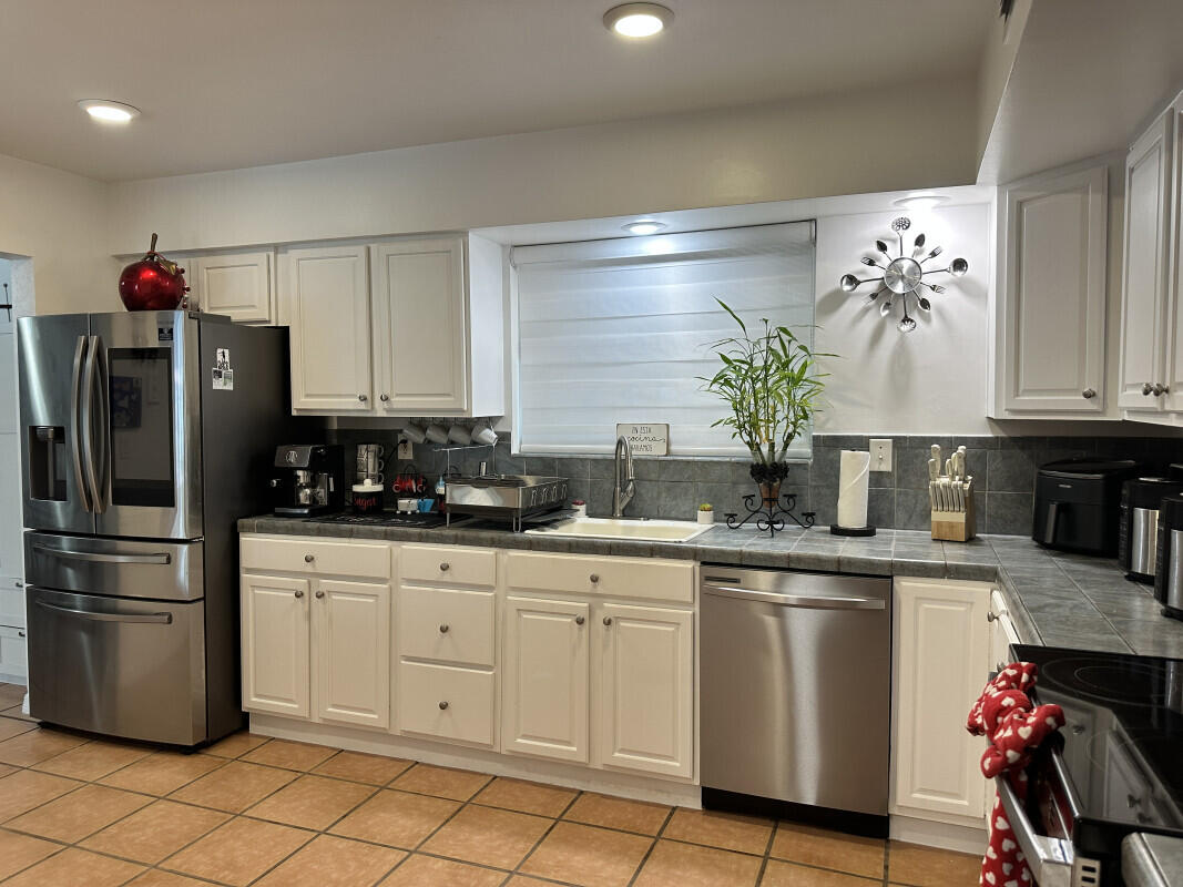 PLANTATION GARDENS SEC 5 - Residential