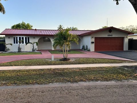 Tiny photo for 6940 Plantation Road, Plantation, FL 33317 (MLS # B26020644)