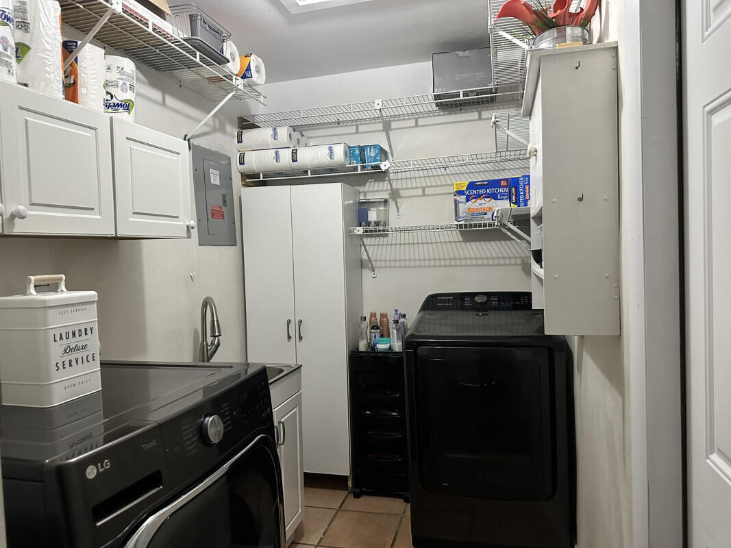 PLANTATION GARDENS SEC 5 - Residential