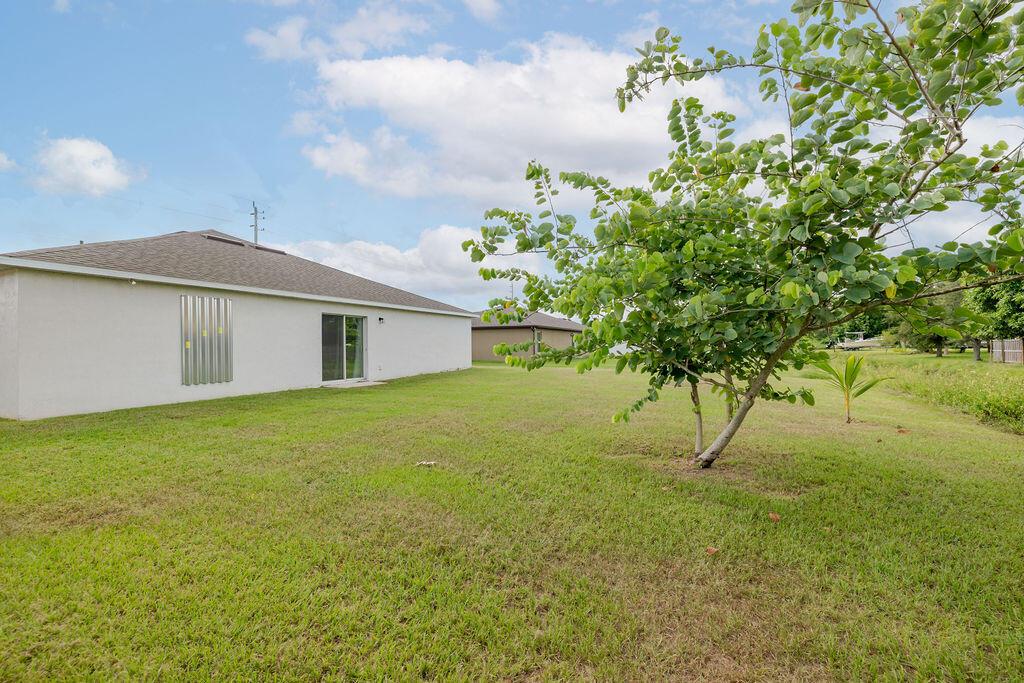 PORT ST LUCIE SECTION 25 - Residential Lease