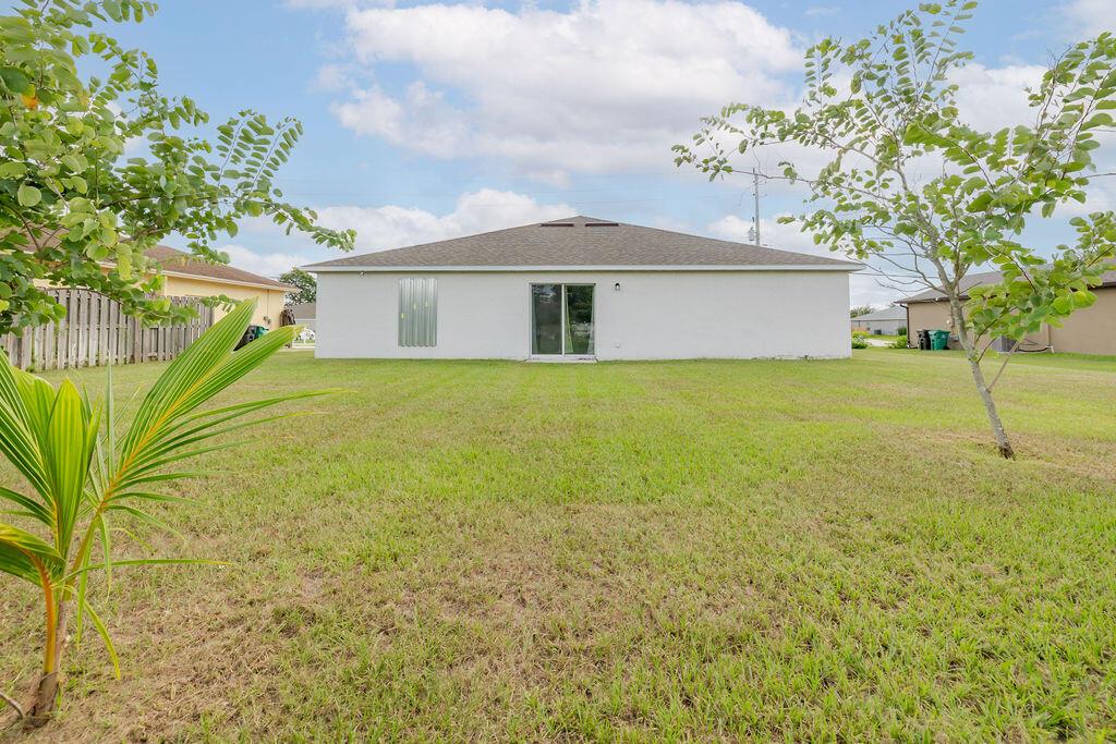 PORT ST LUCIE SECTION 25 - Residential Lease