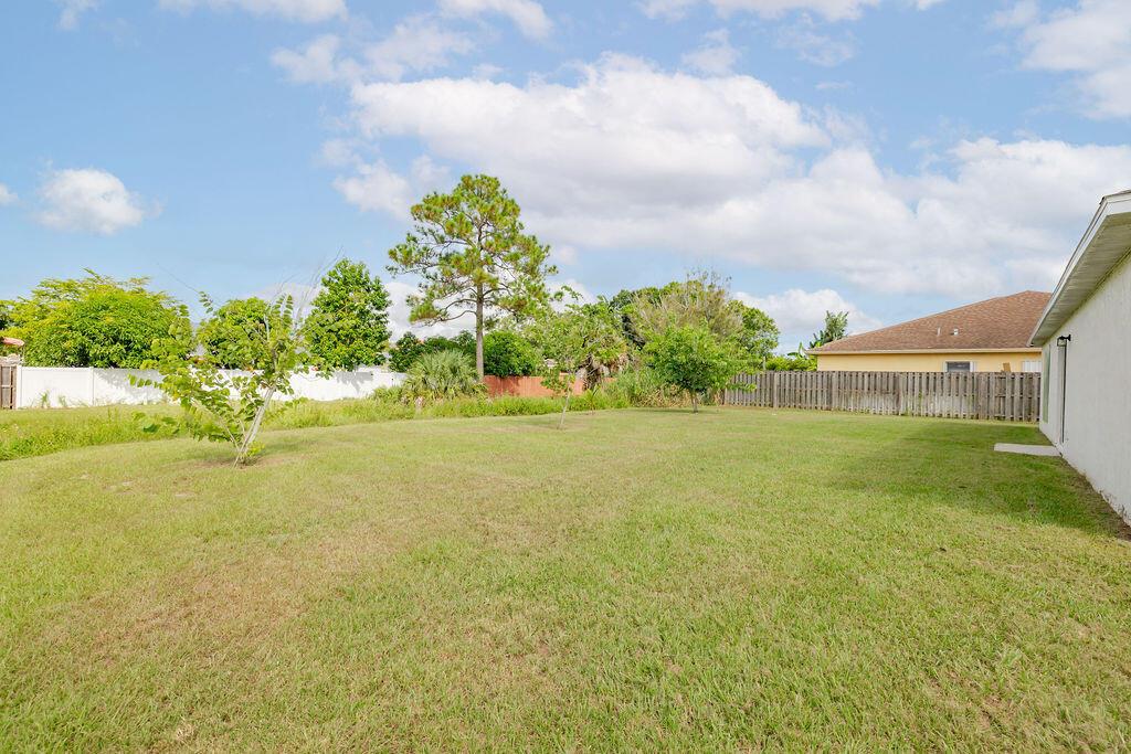 PORT ST LUCIE SECTION 25 - Residential Lease