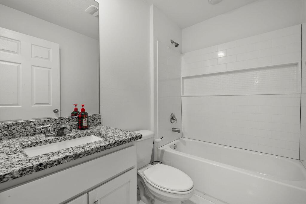 PORT ST LUCIE SECTION 25 - Residential Lease