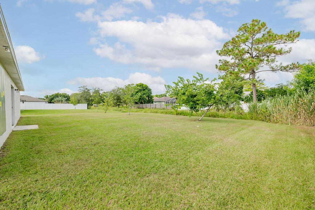 PORT ST LUCIE SECTION 25 - Residential Lease