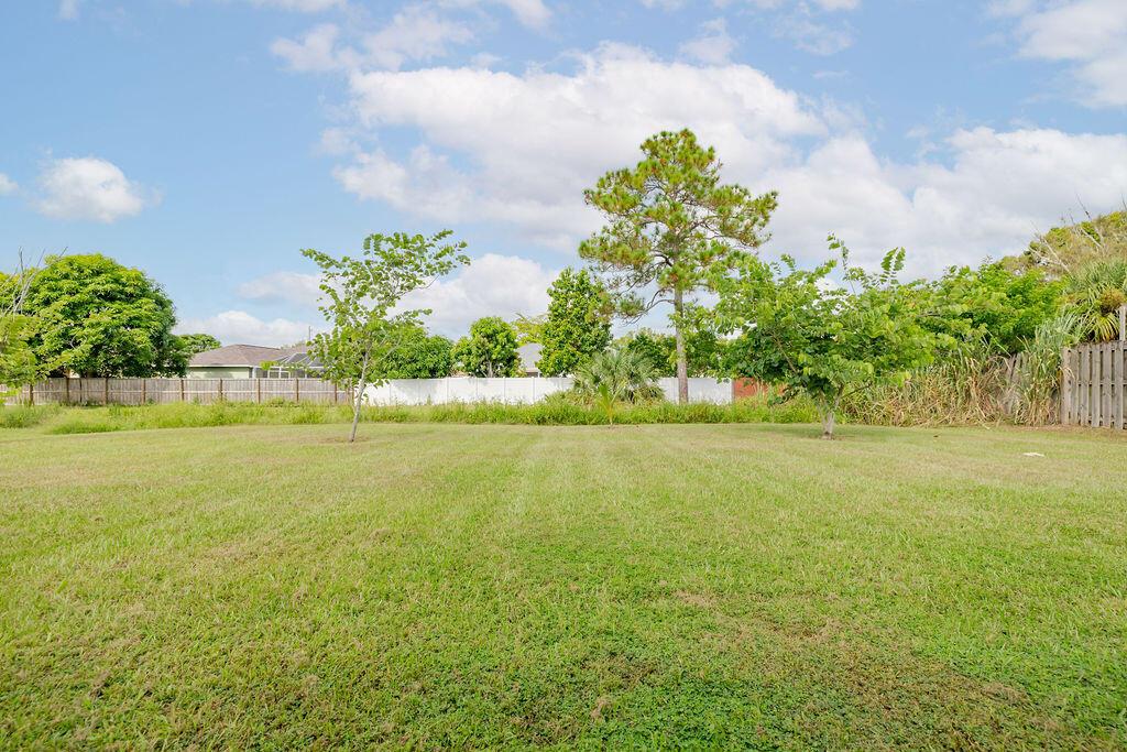 PORT ST LUCIE SECTION 25 - Residential Lease