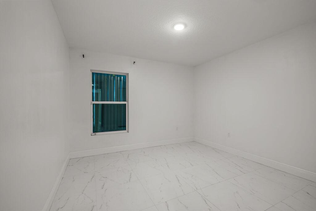 PORT ST LUCIE SECTION 25 - Residential Lease