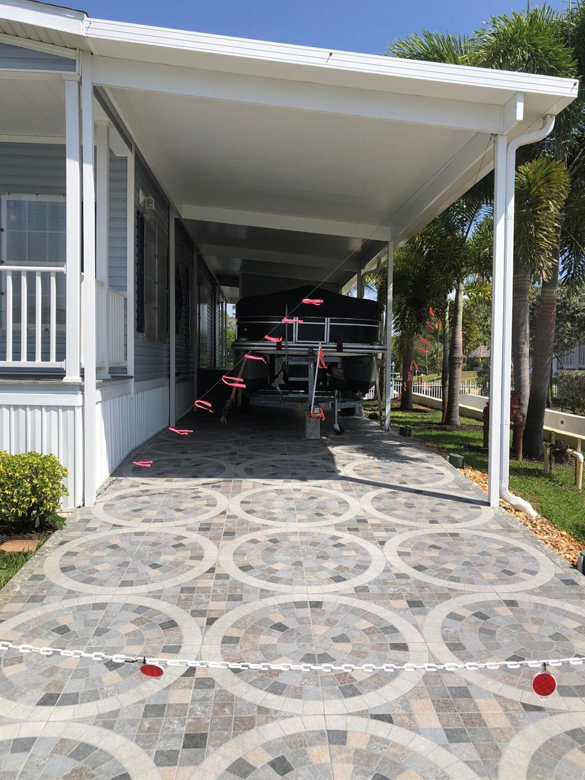 1215 Poinsettia Drive