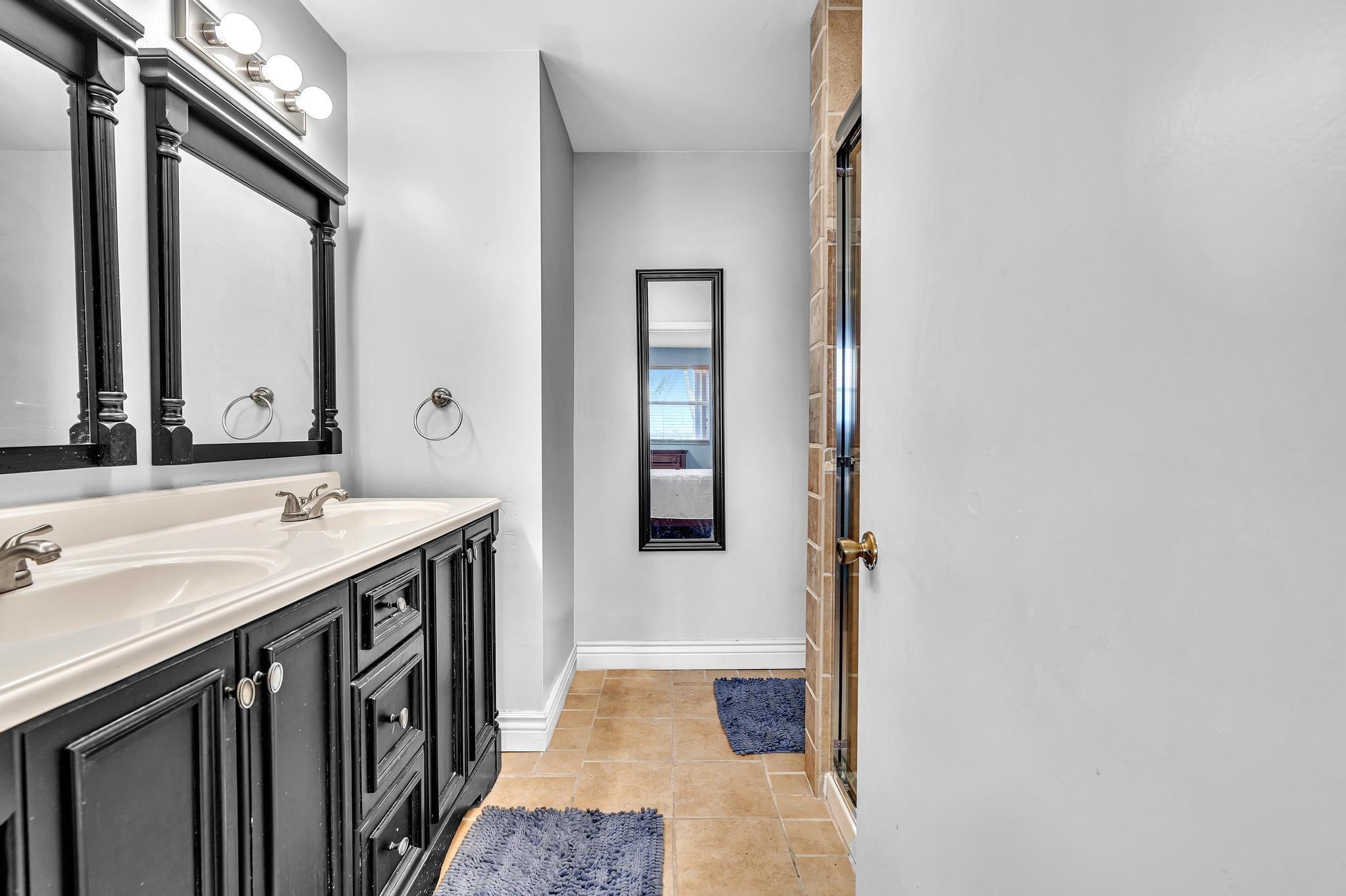 CORAL BAY - Residential