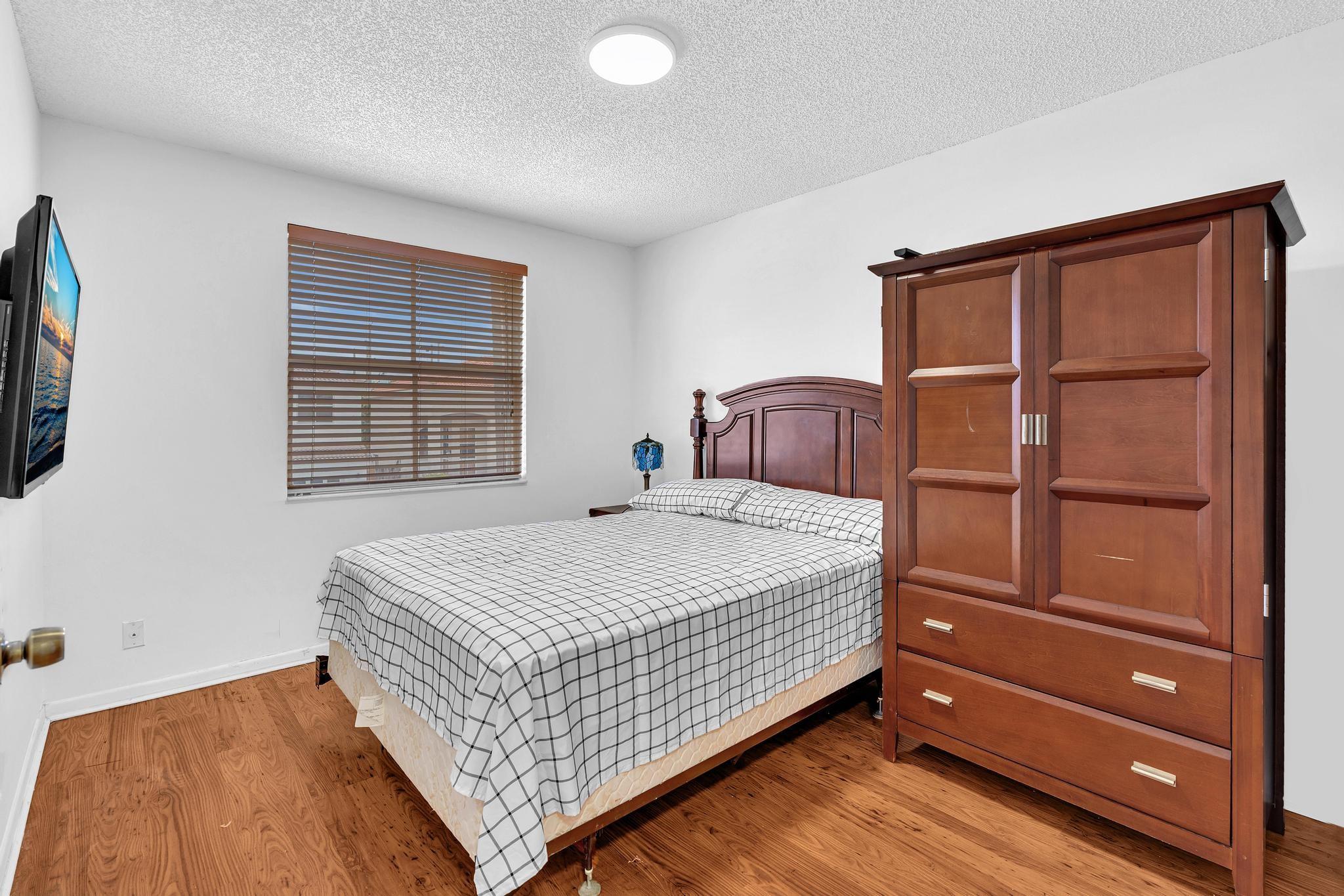 CORAL BAY - Residential