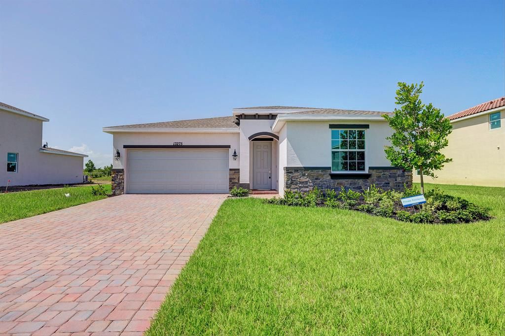Photo of 13275 NW Copper Creek Drive Dr, Port Saint Lucie, FL 34987 (MLS # R10818474)