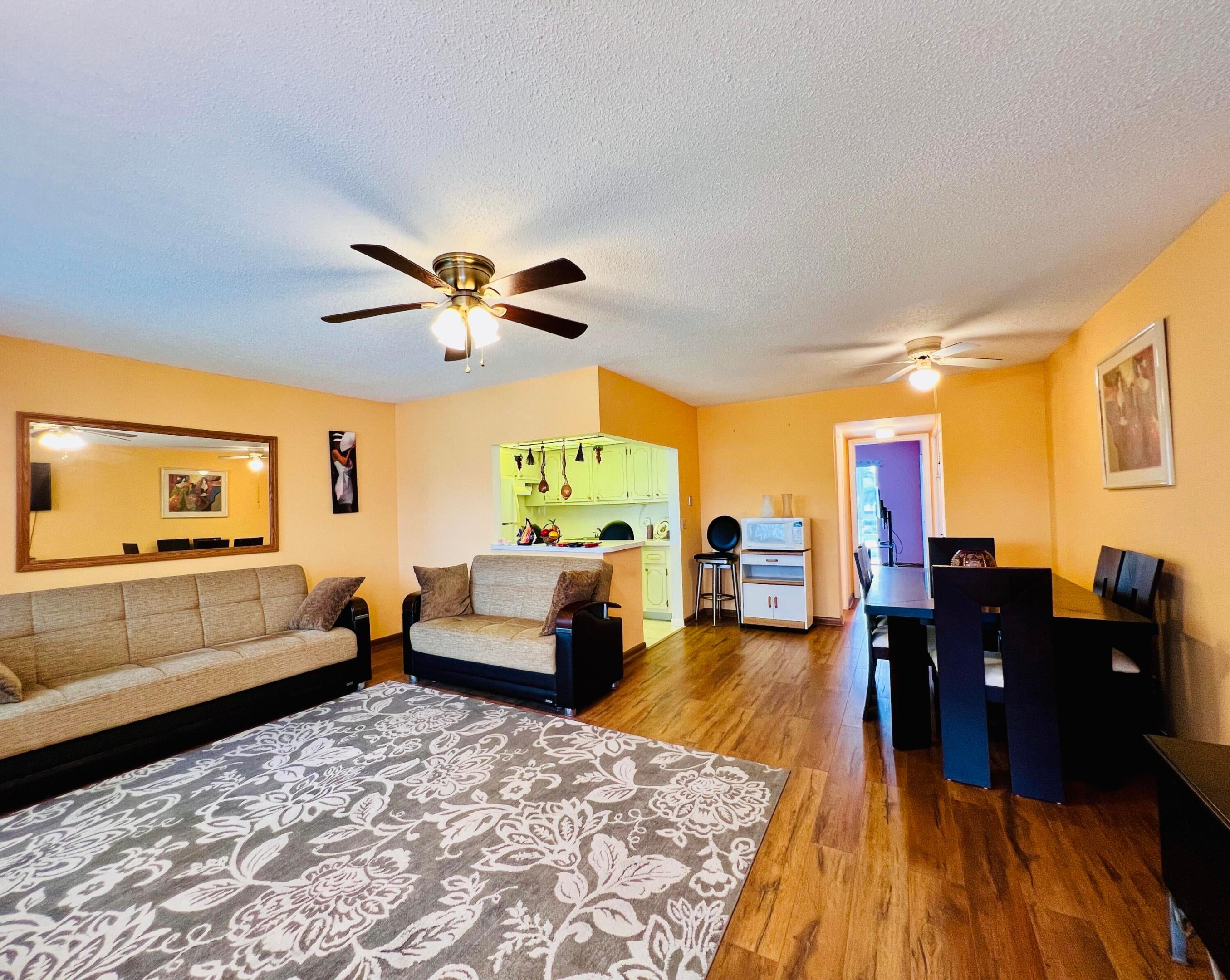131 Camden F, West Palm Beach FL 33417