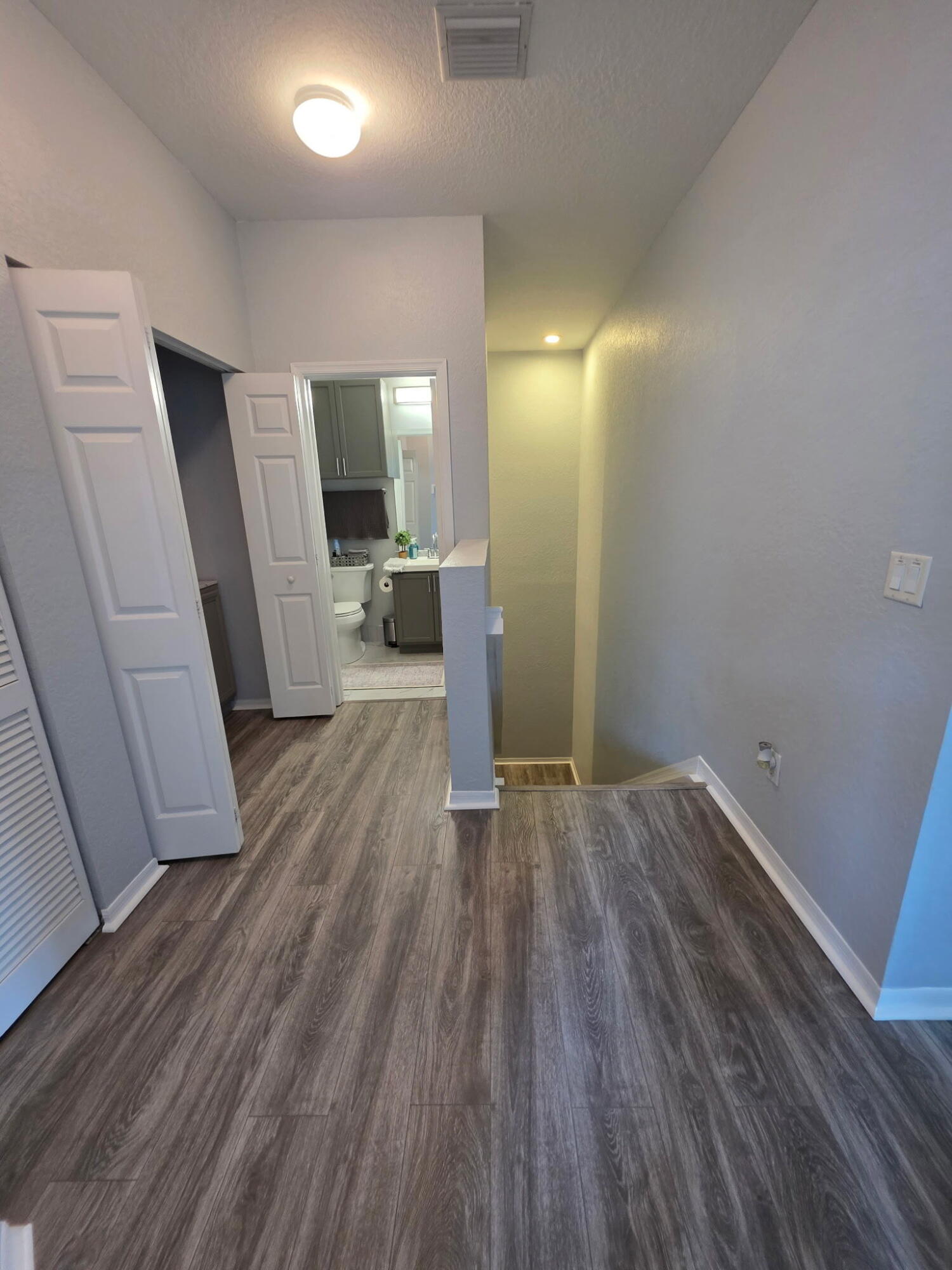 LEXINGTON LAKES - Residential