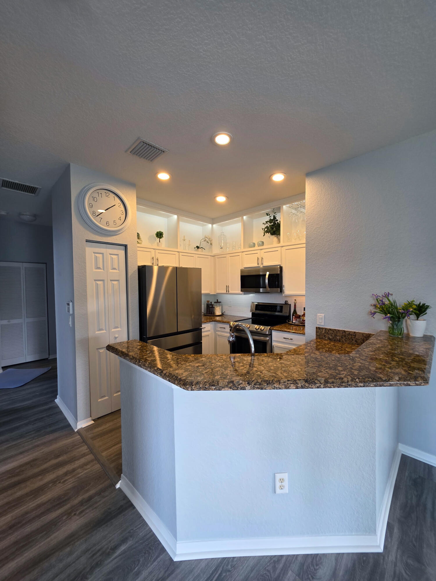 LEXINGTON LAKES - Residential