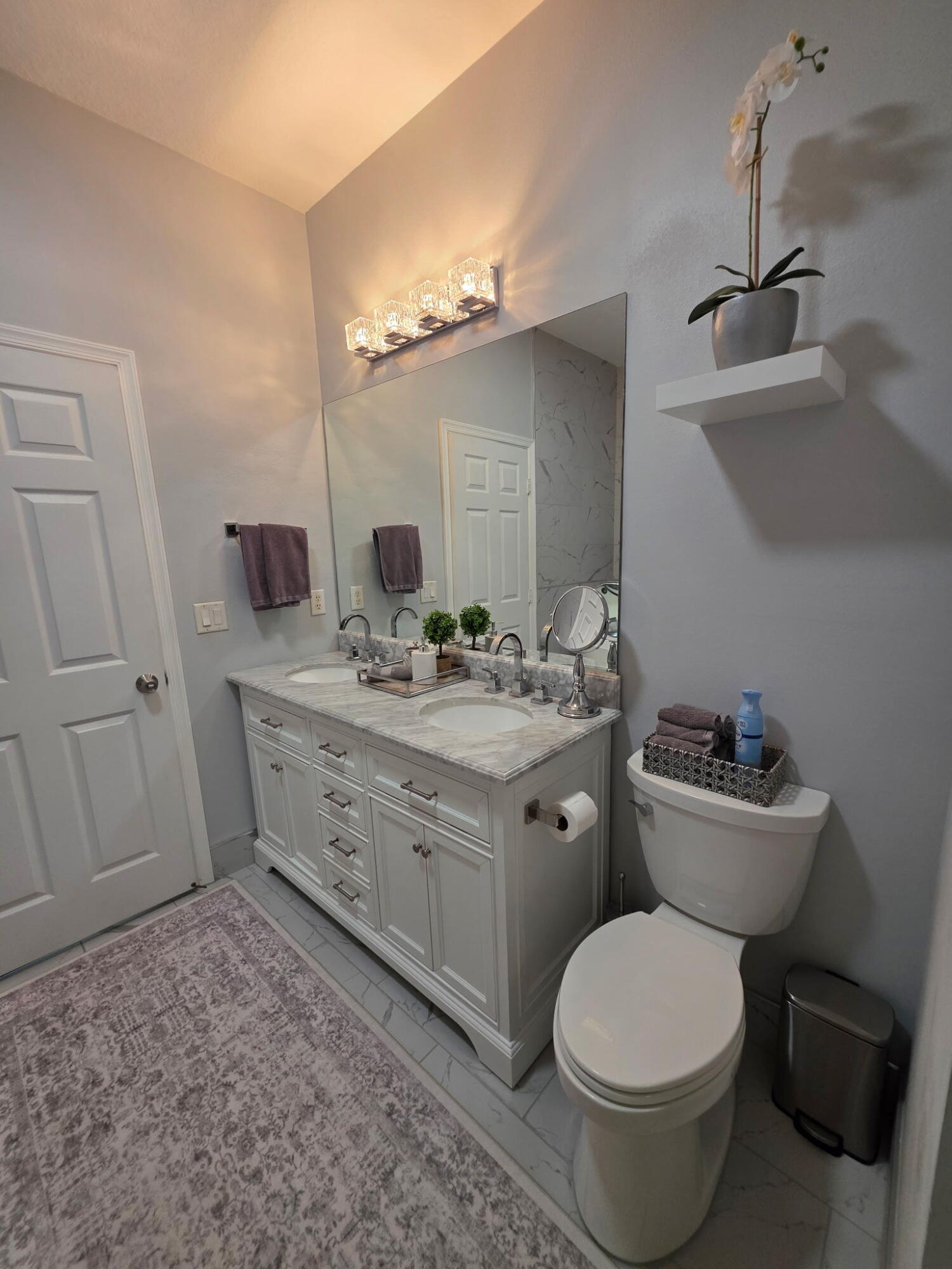 LEXINGTON LAKES - Residential