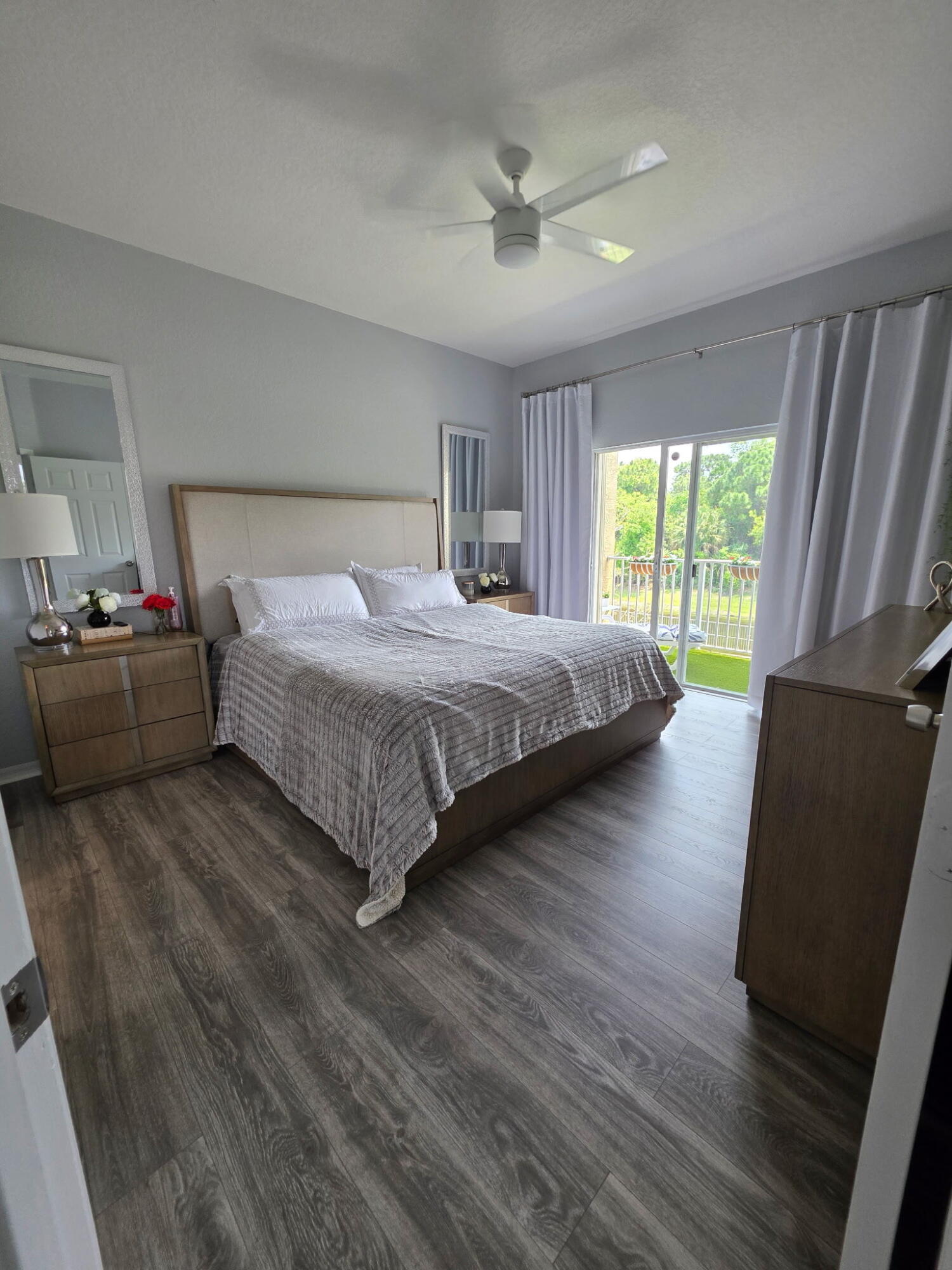 LEXINGTON LAKES - Residential