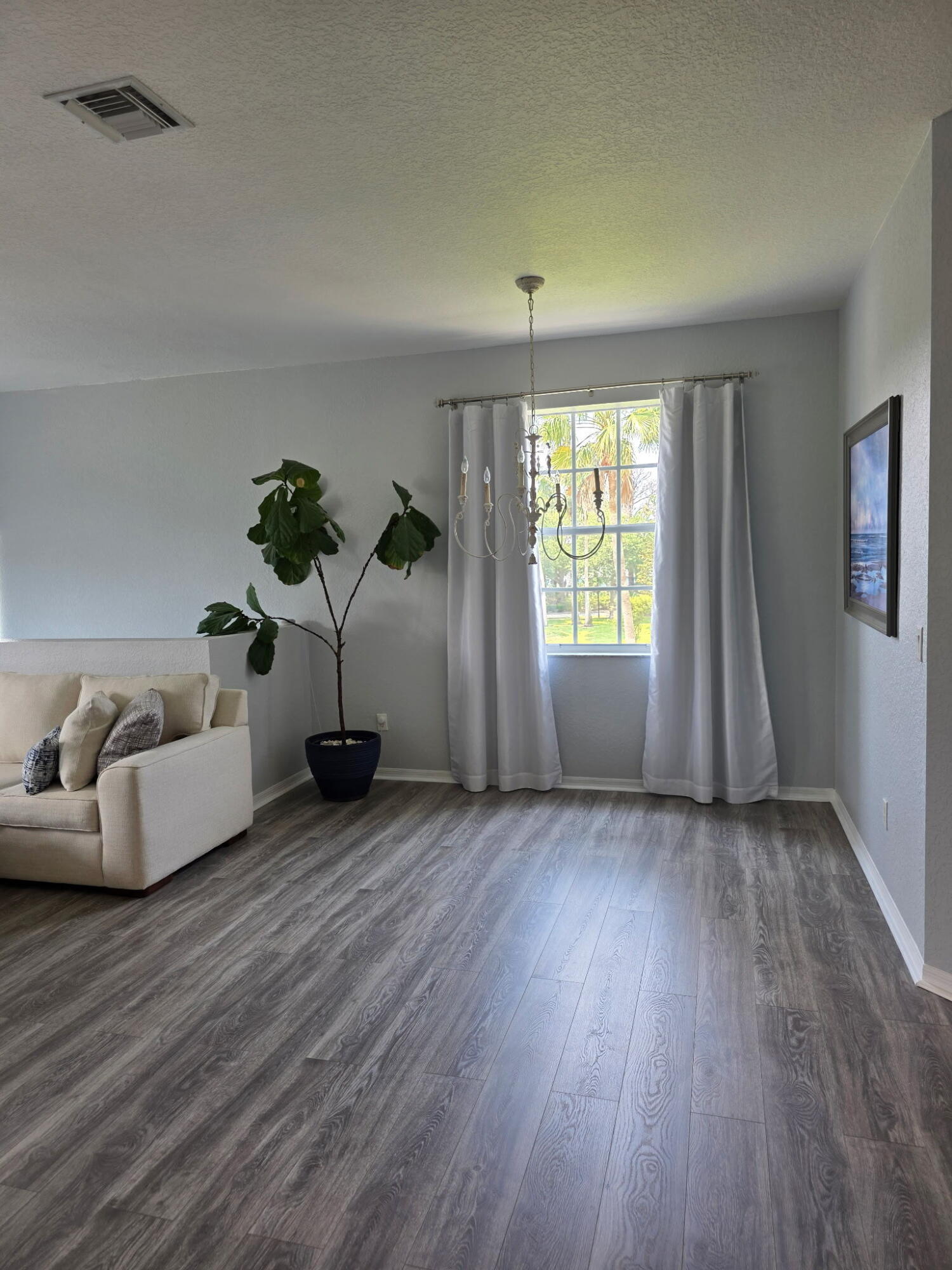 LEXINGTON LAKES - Residential