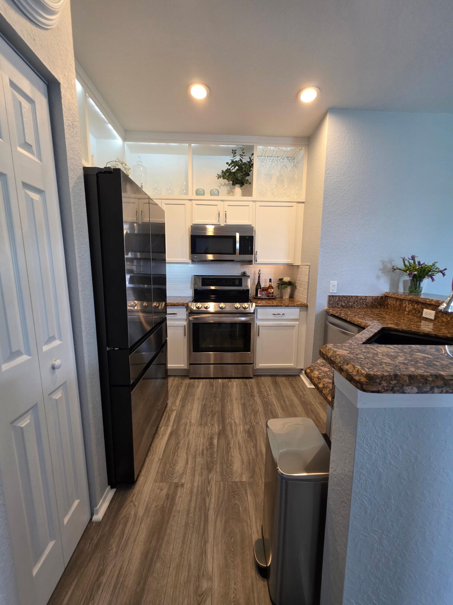 LEXINGTON LAKES - Residential