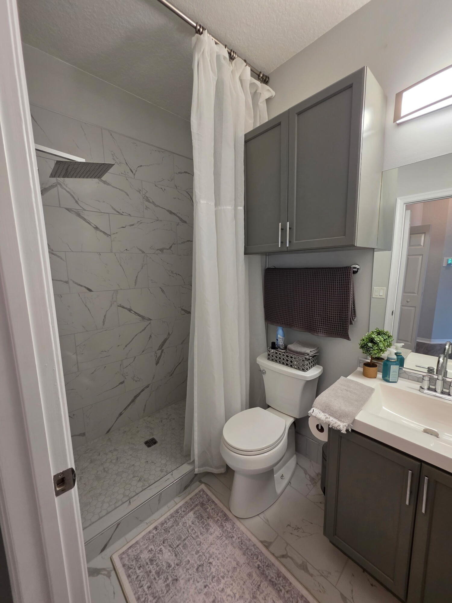 LEXINGTON LAKES - Residential