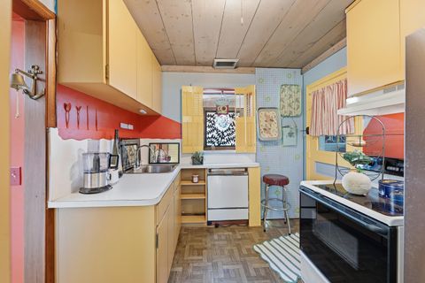 Tiny photo for 512 SW 15th Street, Fort Lauderdale, FL 33315 (MLS # B26027357)