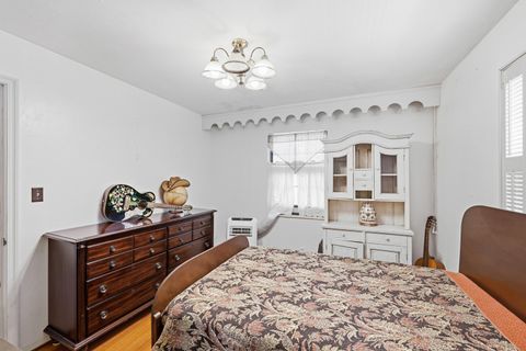 Tiny photo for 512 SW 15th Street, Fort Lauderdale, FL 33315 (MLS # B26027357)