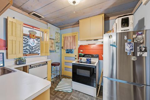 Tiny photo for 512 SW 15th Street, Fort Lauderdale, FL 33315 (MLS # B26027357)
