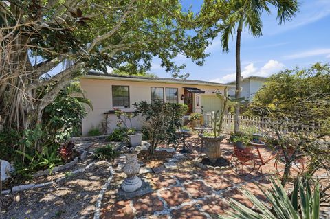 Tiny photo for 512 SW 15th Street, Fort Lauderdale, FL 33315 (MLS # B26027357)