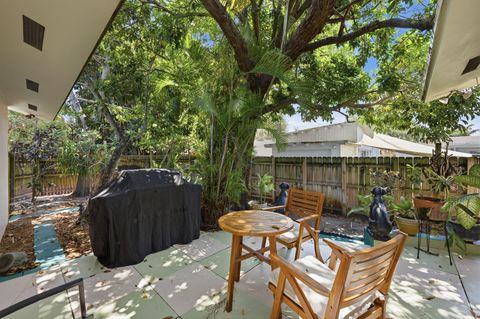 Tiny photo for 512 SW 15th Street, Fort Lauderdale, FL 33315 (MLS # B26027357)