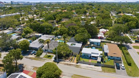 Tiny photo for 512 SW 15th Street, Fort Lauderdale, FL 33315 (MLS # B26027357)