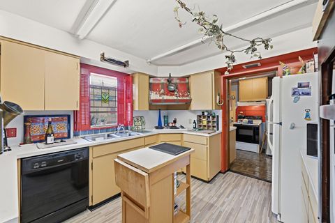 Tiny photo for 512 SW 15th Street, Fort Lauderdale, FL 33315 (MLS # B26027357)
