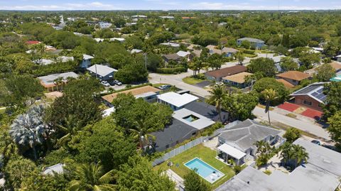 Tiny photo for 512 SW 15th Street, Fort Lauderdale, FL 33315 (MLS # B26027357)