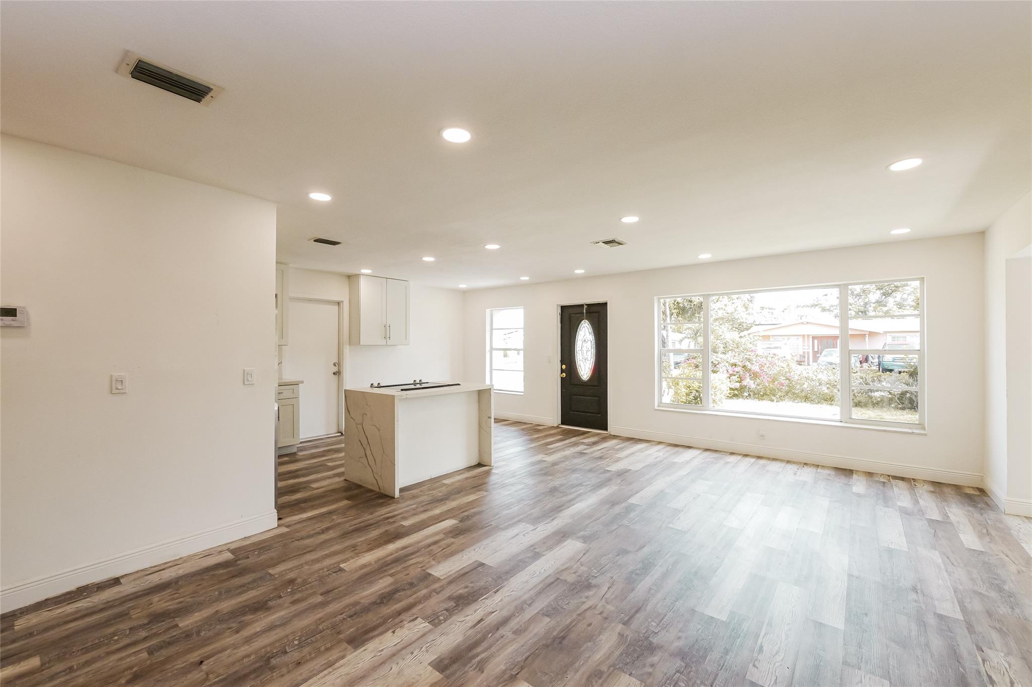 730 NW 18th St, Pompano Beach, FL, 33060/$475,000 2 730 NW 18th St